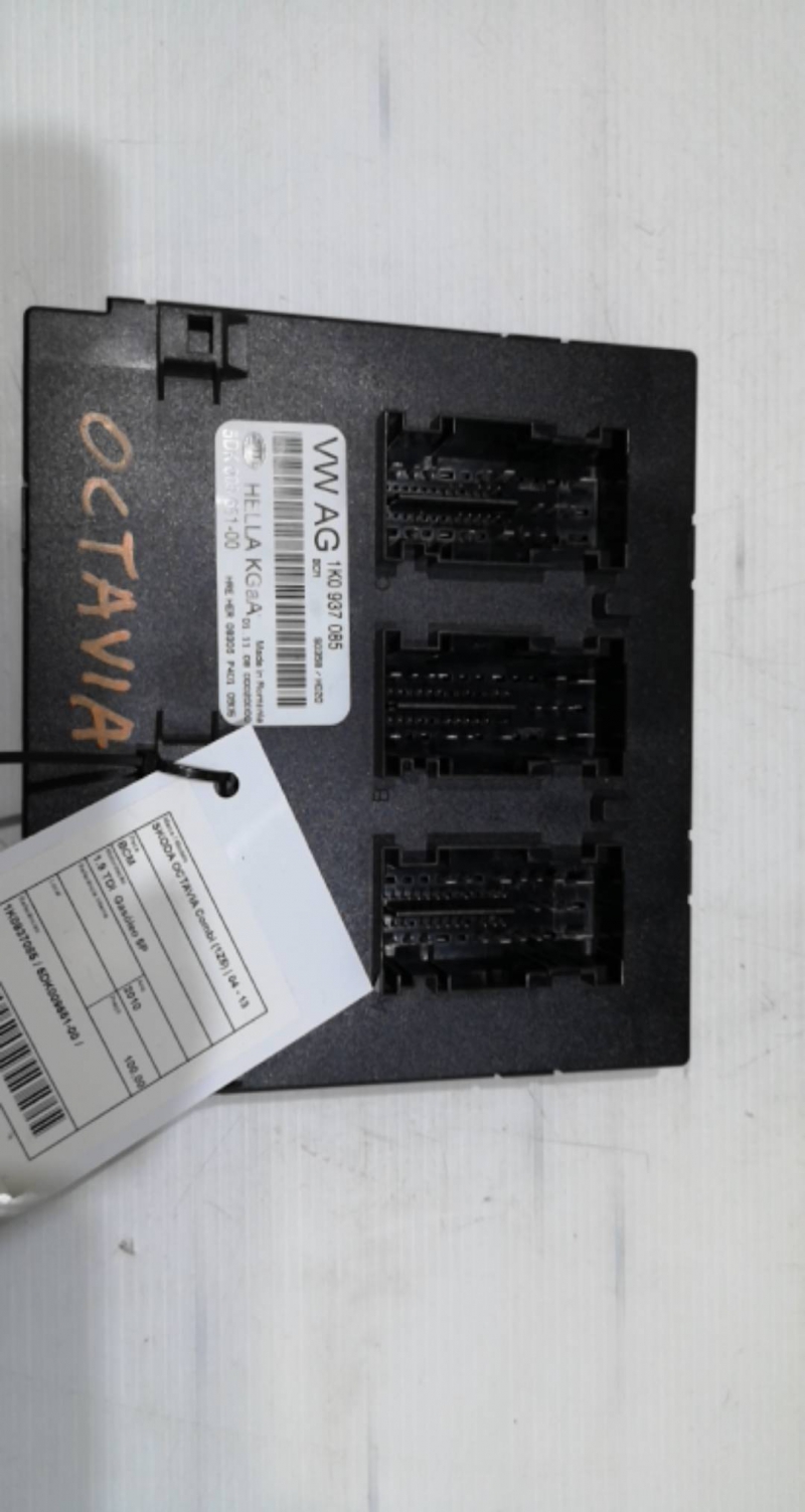 BCM SKODA OCTAVIA II Combi (1Z5) | 04 - 13 Imagem-2