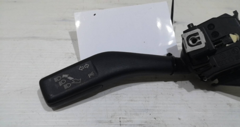 Manipulo Luzes e Piscas VOLKSWAGEN GOLF V Variant (1K5) | 07 - 09 Imagem-1