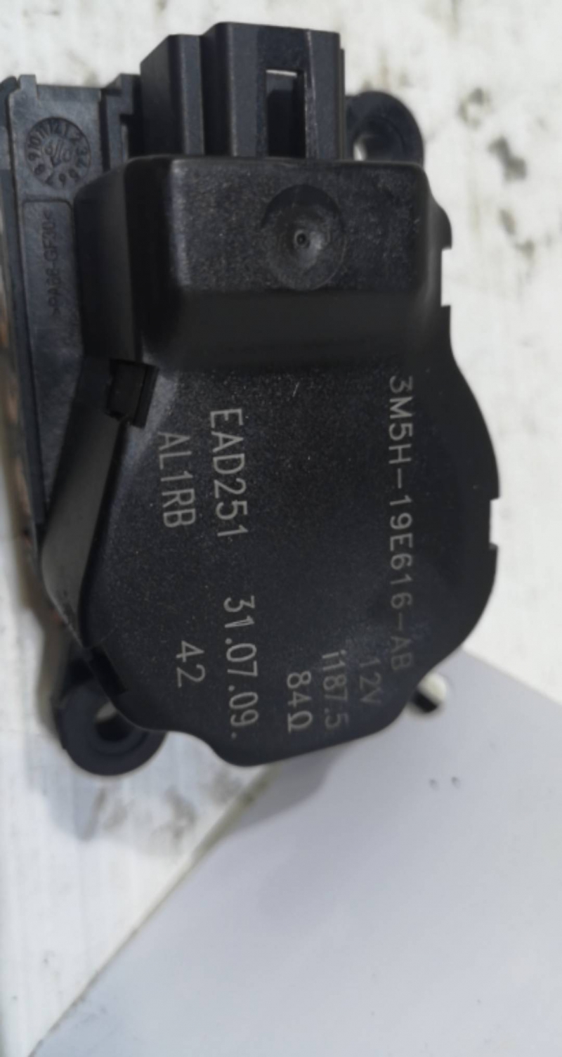 Motor de Comporta FORD FOCUS II Turnier (DA_, FFS, DS) | 04 - 12 Imagem-1