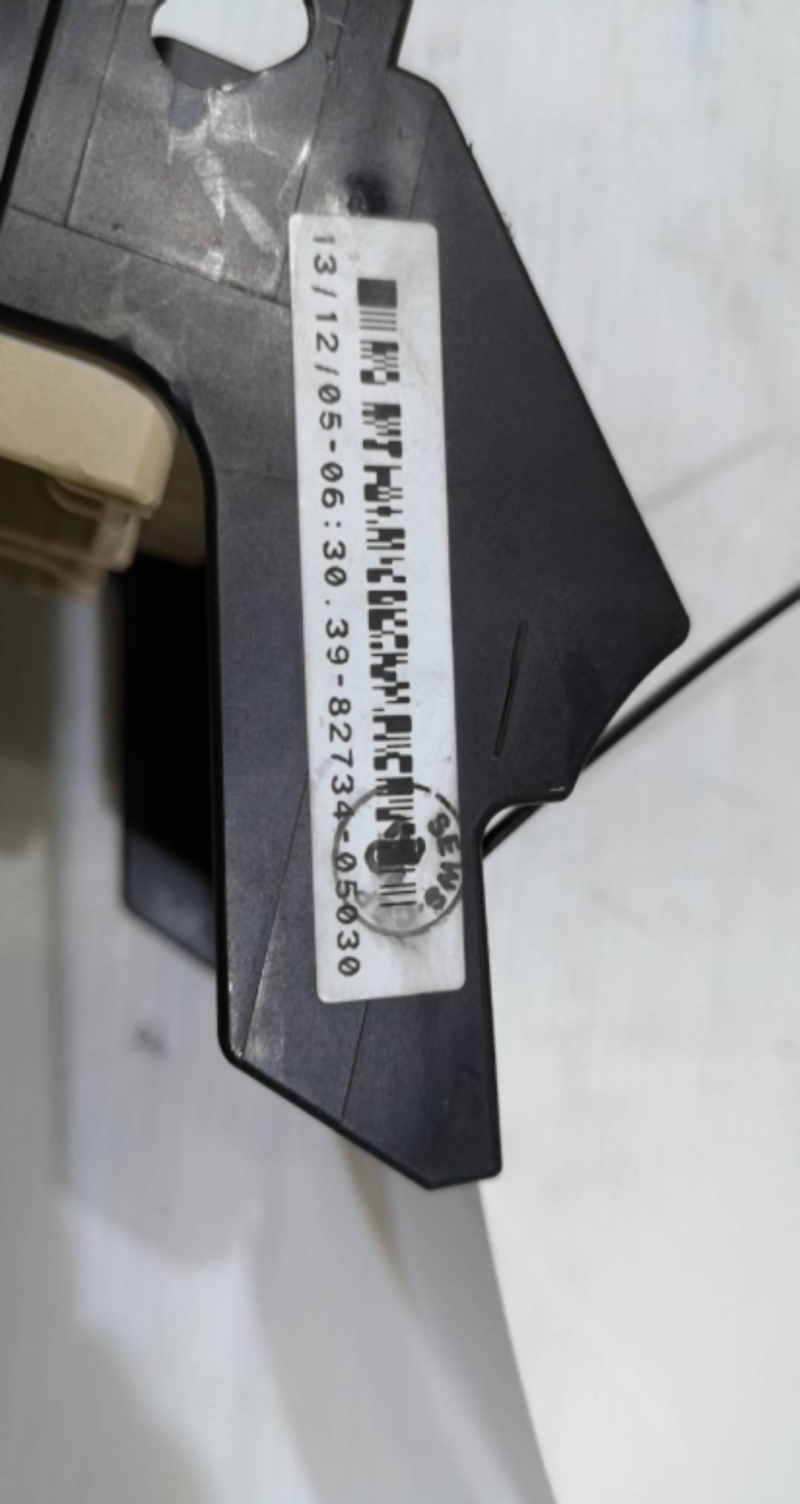 Caixa dos Fusíveis TOYOTA AVENSIS (_T25_) | 03 - 08 Imagem-2