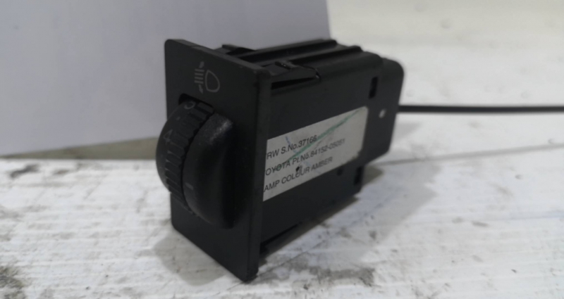 Botão Regulação Faróis TOYOTA AVENSIS Combi (_T25_) | 03 - 08 Imagem-1