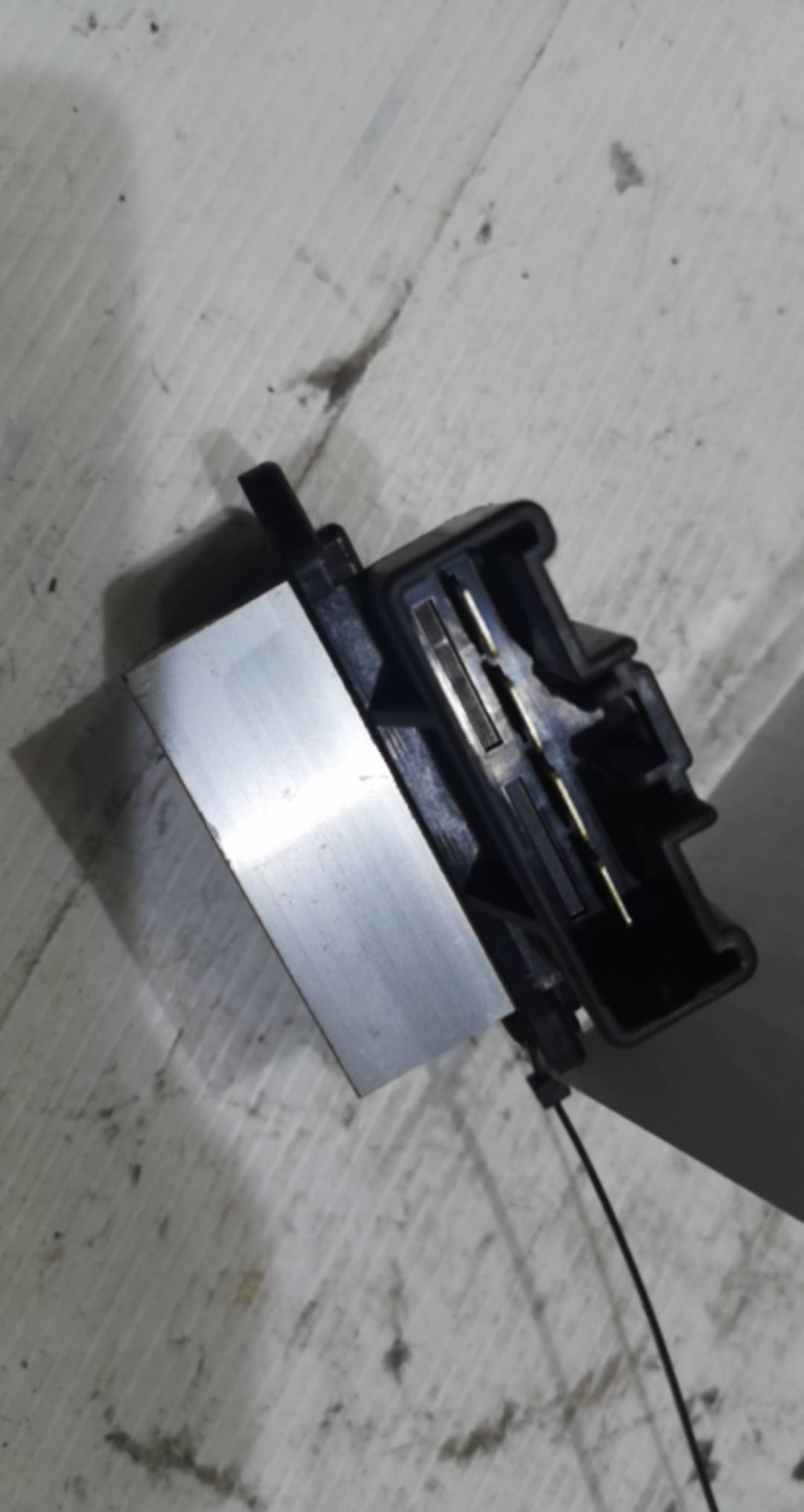 Resistencia de Sofagem TOYOTA AVENSIS Combi (_T25_) | 03 - 08 Imagem-3