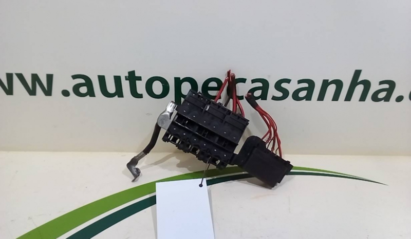 Suporte Fusiveis Bateria SKODA FABIA II Combi (545) | 07 - 14 Imagem-1