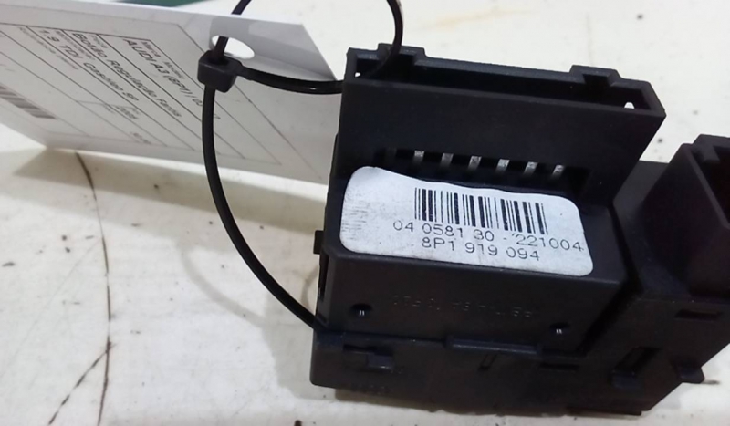 Botão Regulação Faróis AUDI A3 (8P1) | 03 - 13 Imagem-1