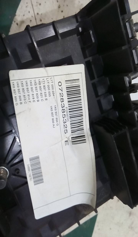 Caixa dos Fusíveis VOLKSWAGEN TOURAN (1T1, 1T2) | 03 - 10 Imagem-3