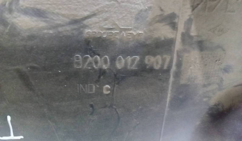 Cave Roda Trás Dto RENAULT VEL SATIS (BJ0_) | 02 -  Imagem-1