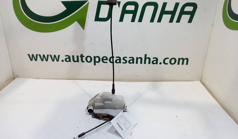 Fecho da Porta Frente Dto RENAULT - ID S_64946