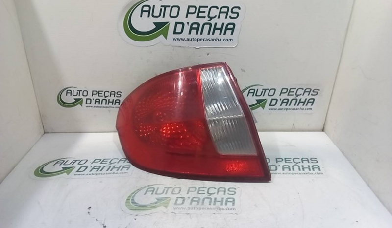 Farolim Stop Esq HYUNDAI - ID S_66175