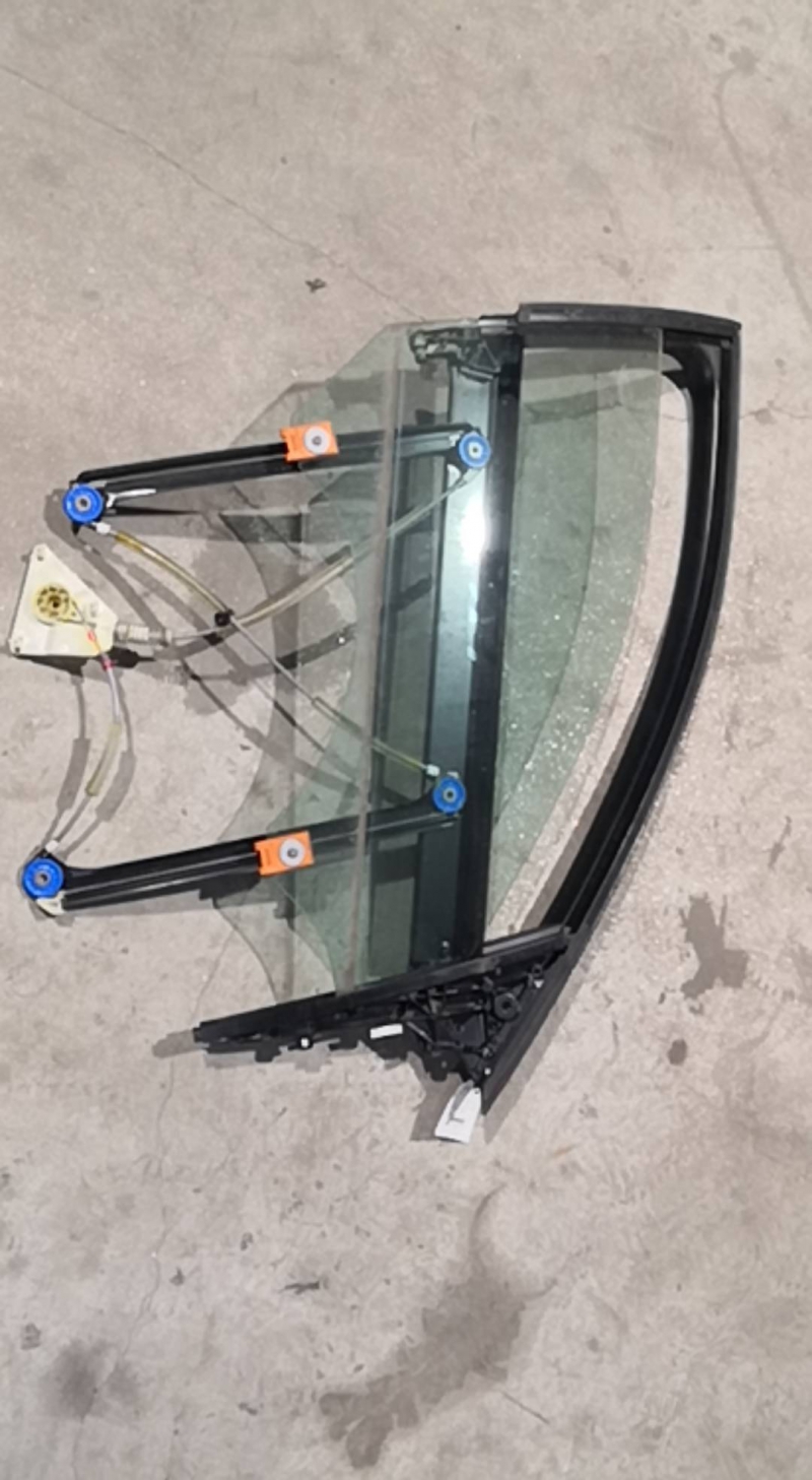 Elevador Frente Dto Electrico AUDI - ID S_67826