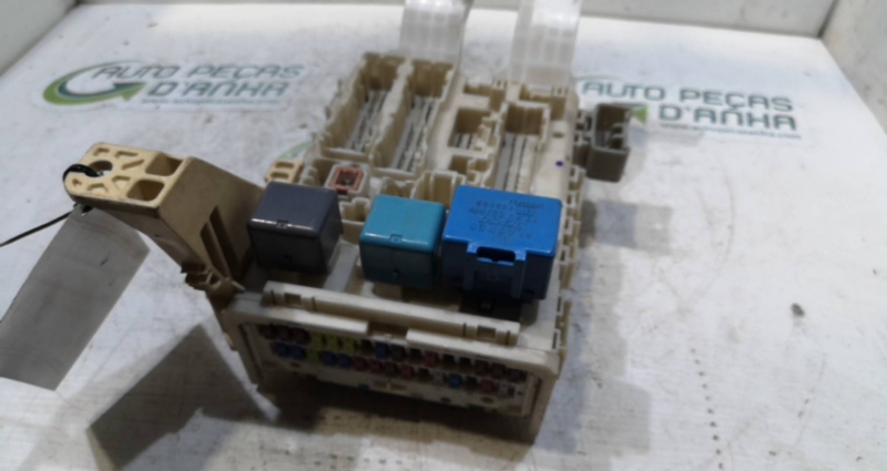 Caixa dos Fusíveis TOYOTA YARIS (_P9_) | 05 - 14 Imagem-4