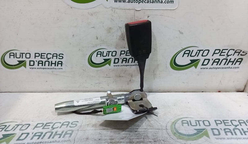 Engate Cinto Trás Esq MERCEDES-BENZ - ID S_68115