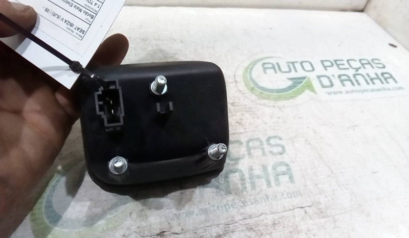 Botão Mala Eletrico SEAT IBIZA IV (6J5, 6P1) | 08 - 17 Imagem-1