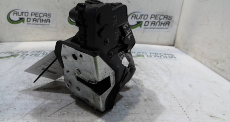 Fecho da Porta Frente Esq BMW - ID S_68208