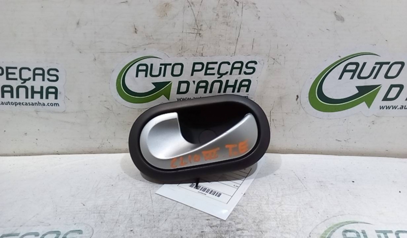 Puxador Interior Trás Esq RENAULT - ID S_68257