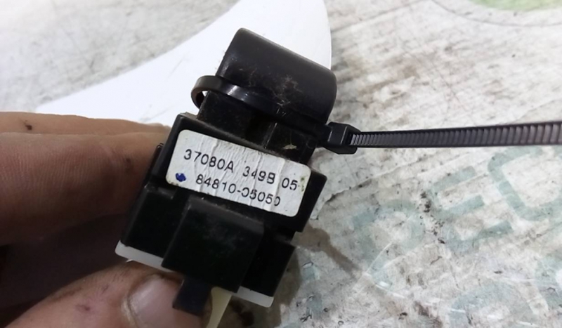 Botão Vidros TOYOTA AVENSIS Combi (_T25_) | 03 - 08 Imagem-1