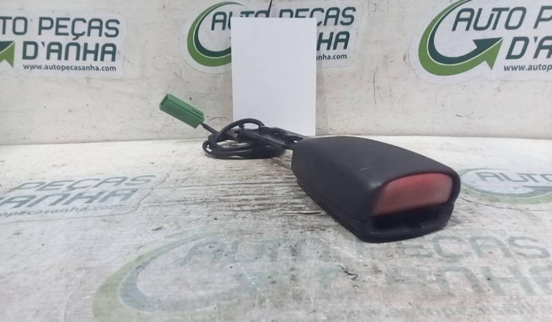 Engate Cinto Frente Esq VOLVO - ID S_68680