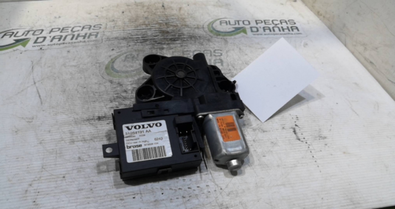 Motor elevador trás drt VOLVO - ID S_68731