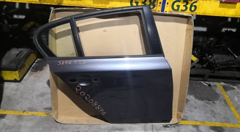 Porta Trás Dto BMW - ID S_68875