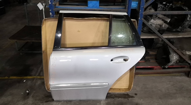 Porta Trás Esq MERCEDES-BENZ - ID S_68928