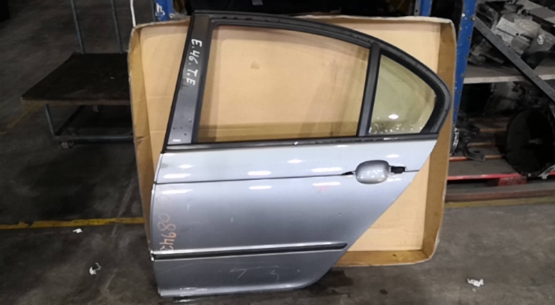 Porta Trás Esq BMW - ID S_68941