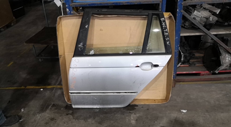 Porta Trás Esq BMW - ID S_68945