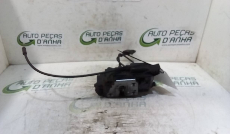 Fecho da Porta Frente Dto RENAULT - ID S_68970