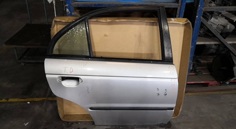 Porta Trás Dto HONDA - ID S_69032