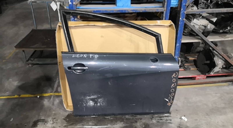 Porta Frente Dto SEAT - ID S_69097