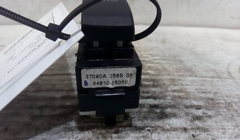 Botão Vidros TOYOTA AVENSIS (_T25_) | 03 - 08 Imagem-1