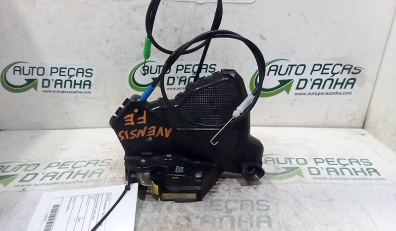 Fecho da Porta Frente Esq TOYOTA - ID S_69135