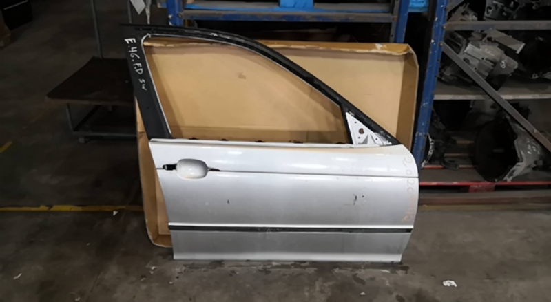 Porta Frente Dto BMW - ID S_69141