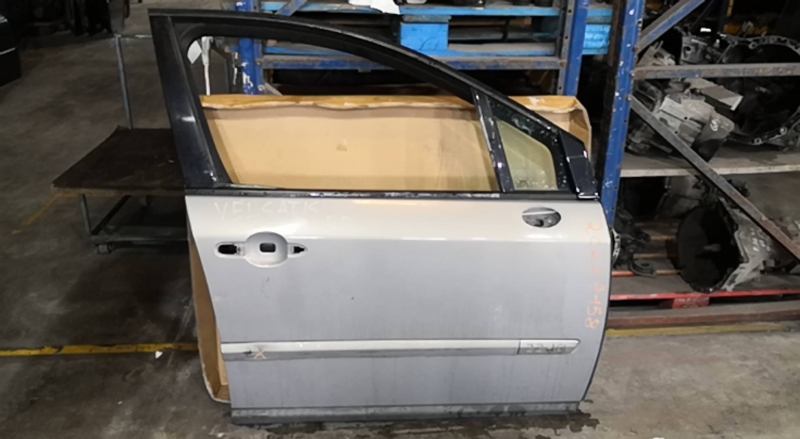 Porta Frente Dto RENAULT - ID S_69157