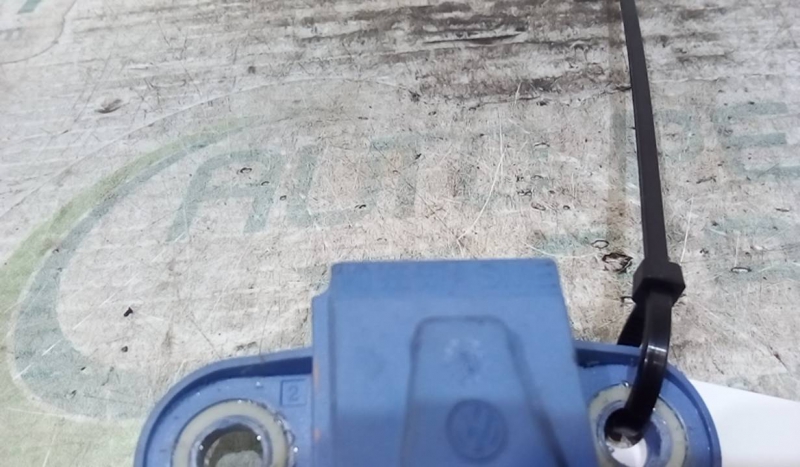 Sensor Impacto SKODA OCTAVIA II Combi (1Z5) | 04 - 13 Imagem-1