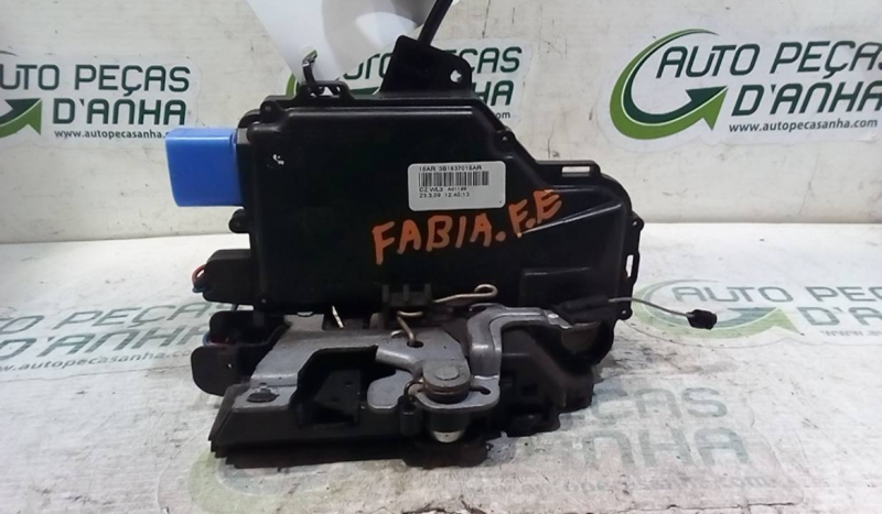 Fecho da Porta Frente Esq SKODA - ID S_69293