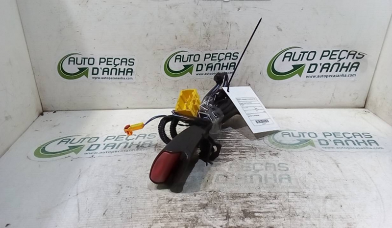 Engate Cinto Frente Esq RENAULT - ID S_69478