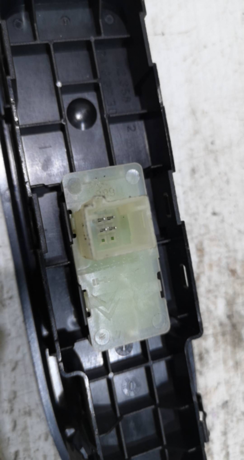 Botão Vidros PEUGEOT 508 I (8D_) | 10 - 18 Imagem-3