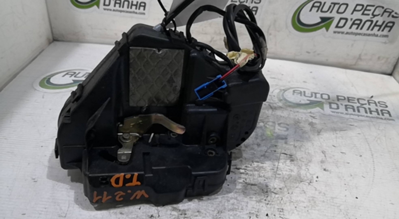 Fecho da Porta Trás Dto MERCEDES-BENZ E-CLASS T-Model (S211) | 03 - 09 Imagem-3