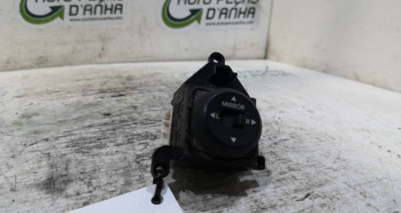 Botão Regulação Espelhos HYUNDAI - ID S_70116