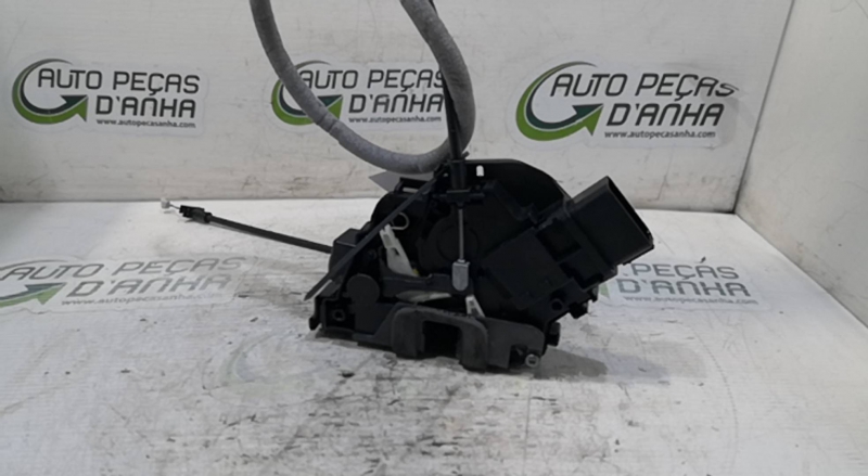 Fecho da Porta Frente Esq FORD - ID S_70152