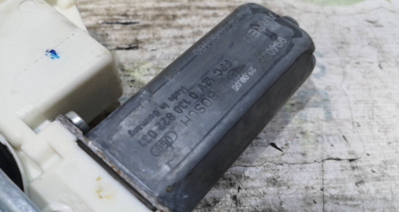 Elevador Trás Dto Electrico TOYOTA AVENSIS Combi (_T25_) | 03 - 08 Imagem-4