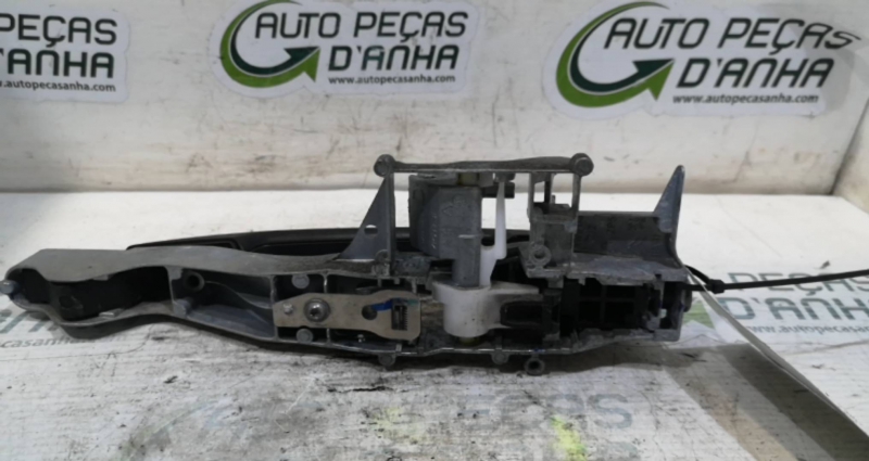 Puxador Exterior Porta Frente Dta PEUGEOT 208 I (CA_, CC_) | 12 -  Imagem-1