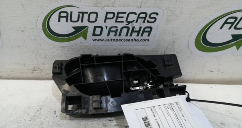 Puxador Interior Frt Esq PEUGEOT 208 I (CA_, CC_) | 12 -  Imagem-1