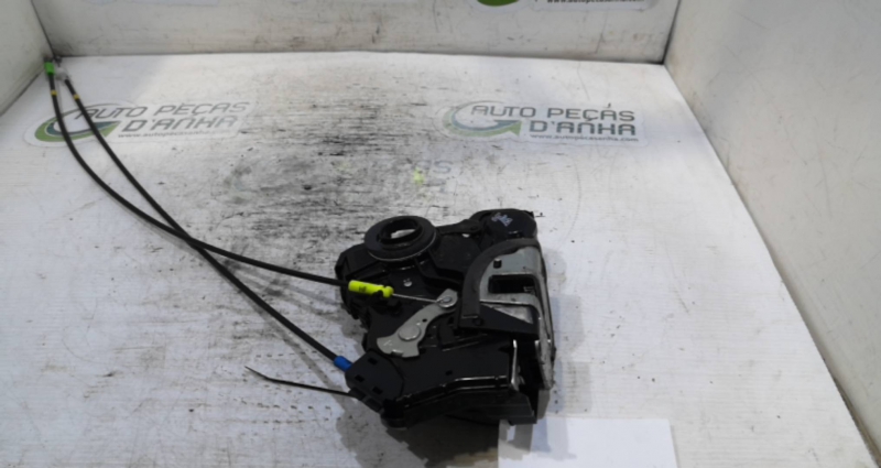 Fecho da Porta Frente Dto TOYOTA - ID S_70265