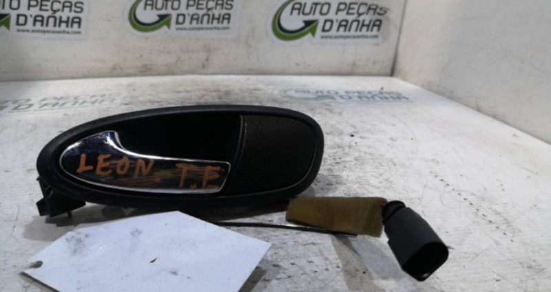 Puxador Interior Trás Esq SEAT - ID S_70306