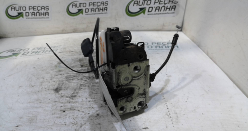 Fecho da Porta Frente Dto RENAULT - ID S_70313