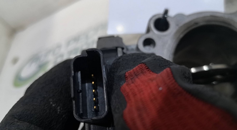 Borboleta de Admissão PEUGEOT 508 I (8D_) | 10 - 18 Imagem-4