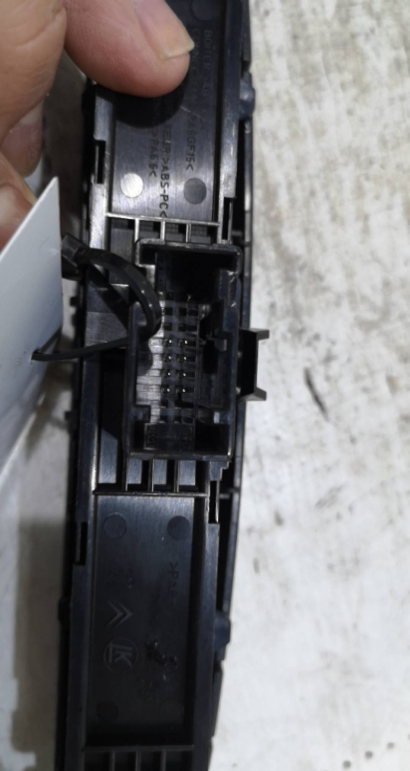 Bloco Interruptores PEUGEOT 308 I (4A_, 4C_) | 07 - 16 Imagem-1