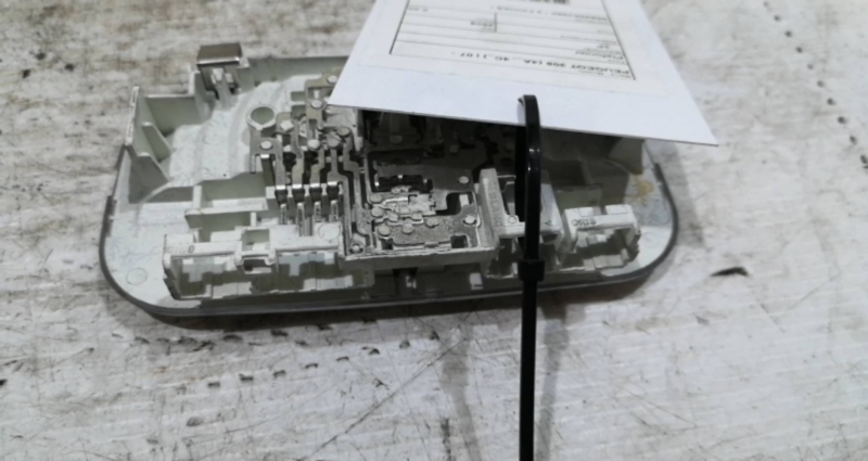 Plafonier  PEUGEOT 308 I (4A_, 4C_) | 07 - 16 Imagem-2