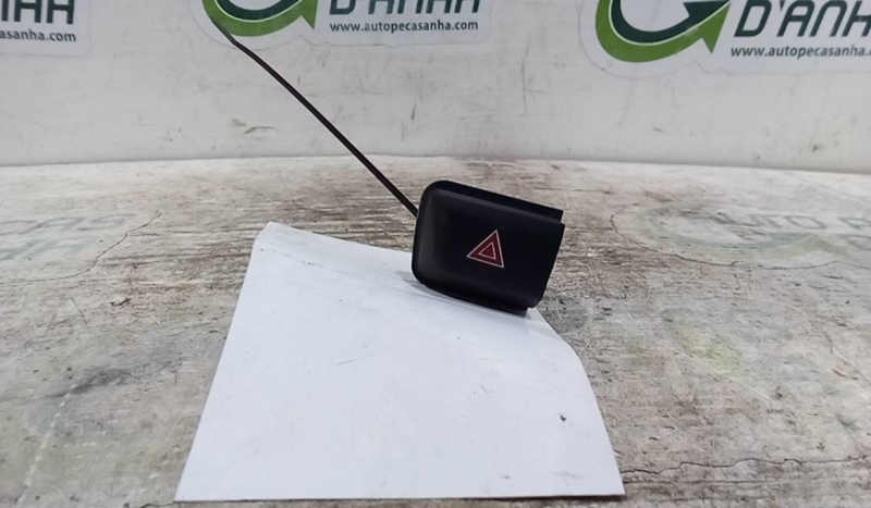 Botão 4 Piscas PEUGEOT - ID S_71150