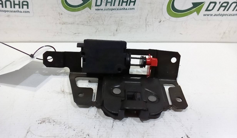 Fecho da Mala BMW - ID S_72130